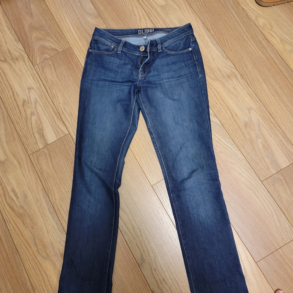 Jessica Alba DL1961 jeans